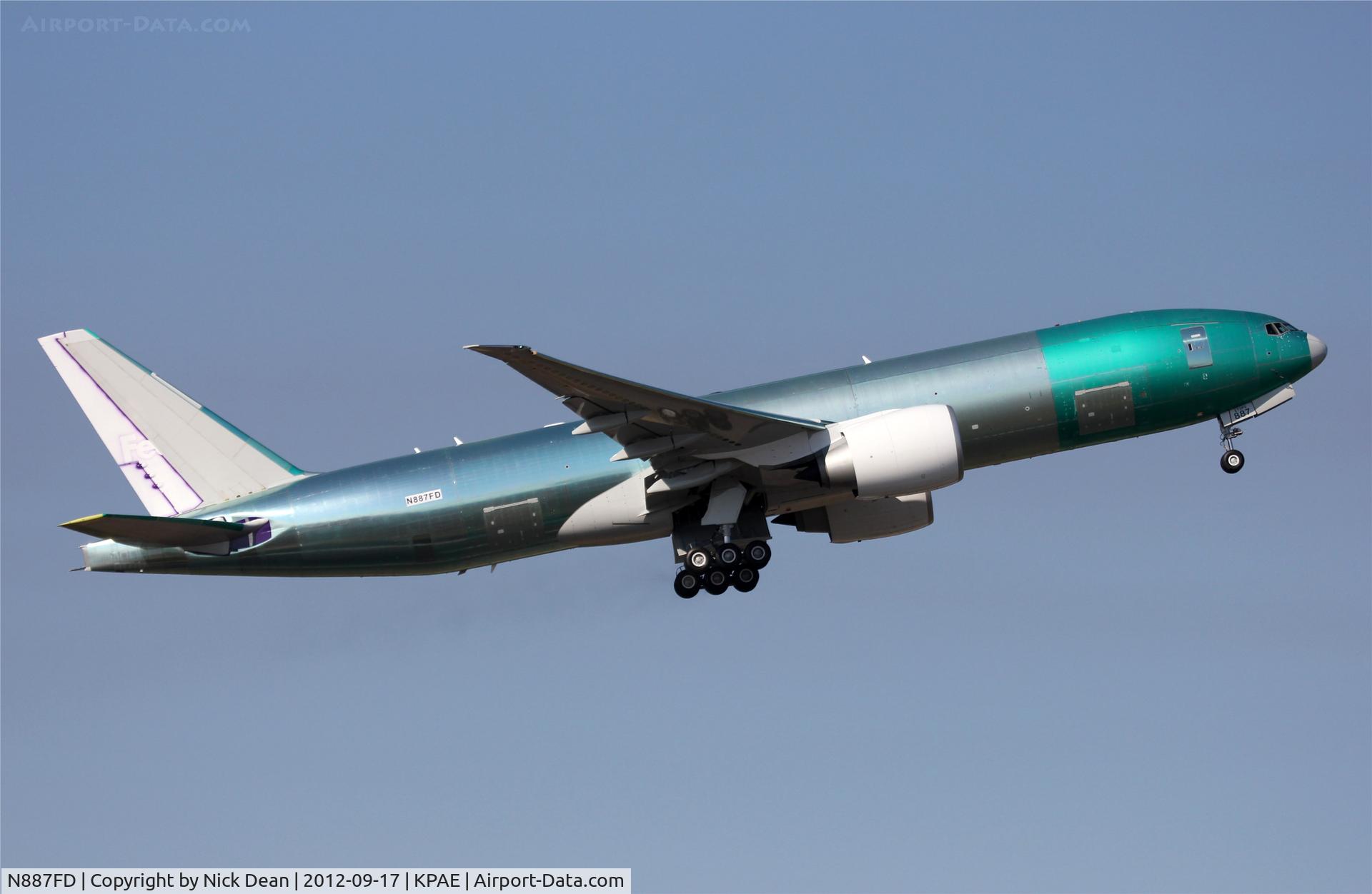 N887FD, 2012 Boeing 777-F6N C/N 41066, KPAE/PAE