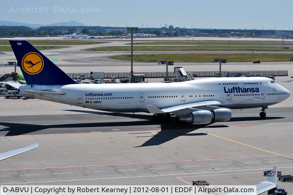 D-ABVU, 1998 Boeing 747-430 C/N 29492, Taxiing in after arrival