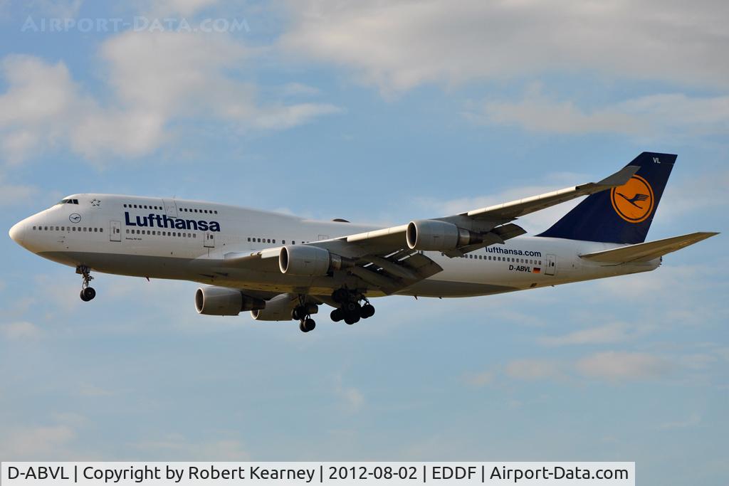D-ABVL, 1992 Boeing 747-430 C/N 26425, On short finals for r/w 25L