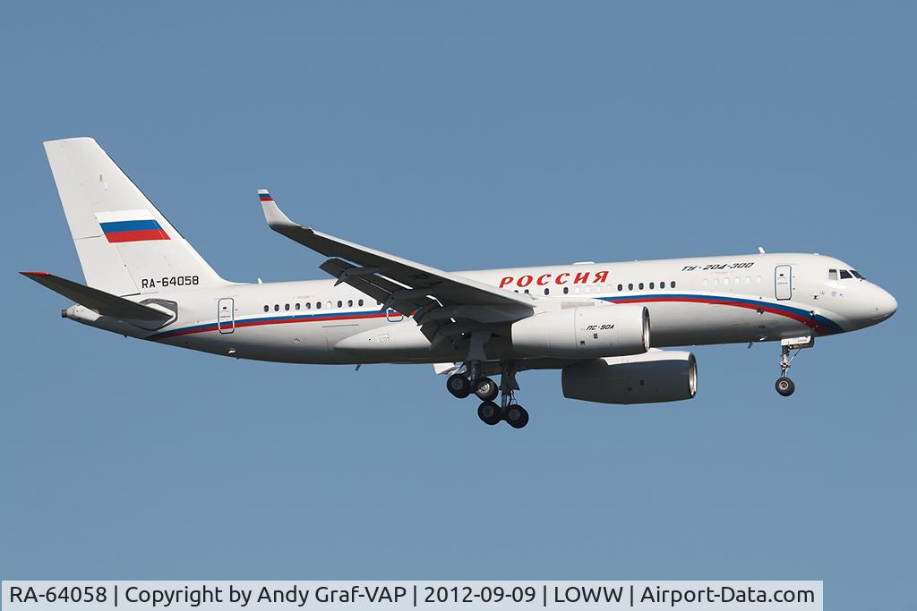 RA-64058, Tupolev Tu-204-300 C/N 145074-4164058, Rossiya Tu204