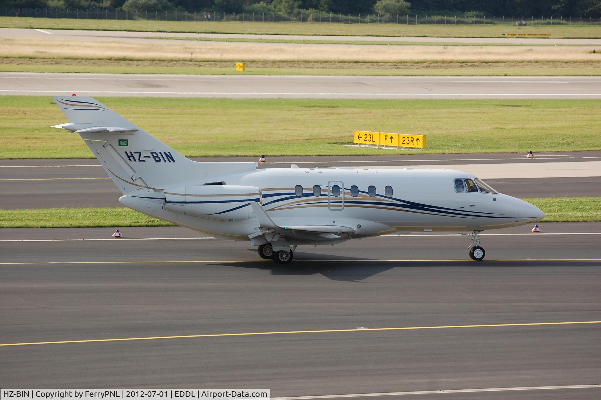 HZ-BIN, 2007 Hawker Beechcraft 900XP C/N HA-0023, Ready to line up 23L at DUS