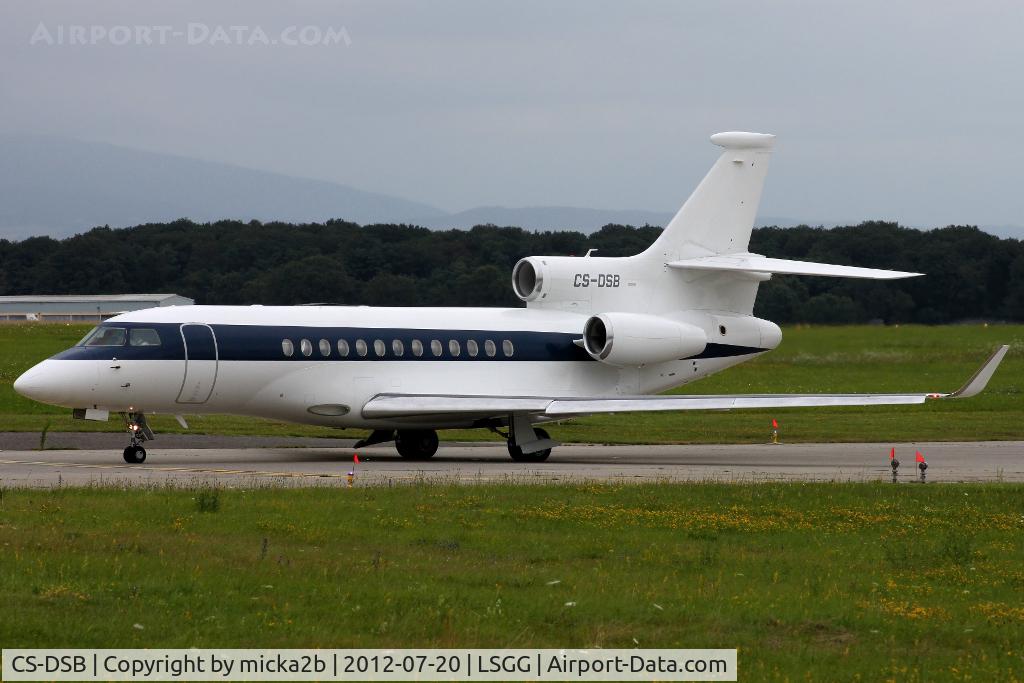 CS-DSB, 2008 Dassault Falcon 7X C/N 43, Taxiing