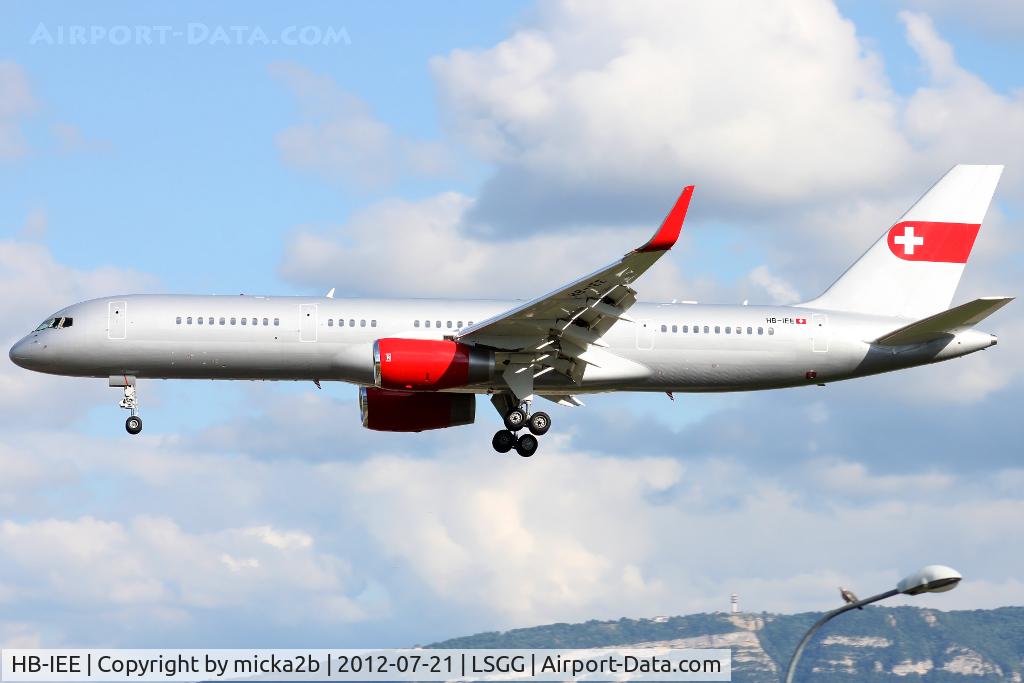 HB-IEE, 1989 Boeing 757-23A C/N 24527, Landing