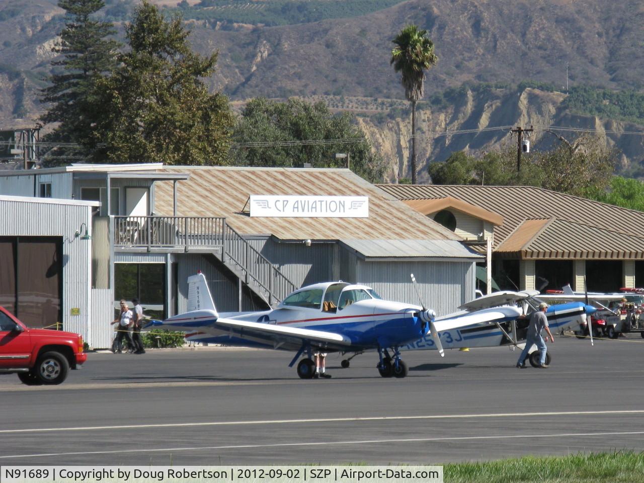 N91689, 1946 North American Navion (NA-145) C/N NAV-4-431, 1946 North American NAVION, Continental E-225 upgrade, many mods, newly refinished, on transient line