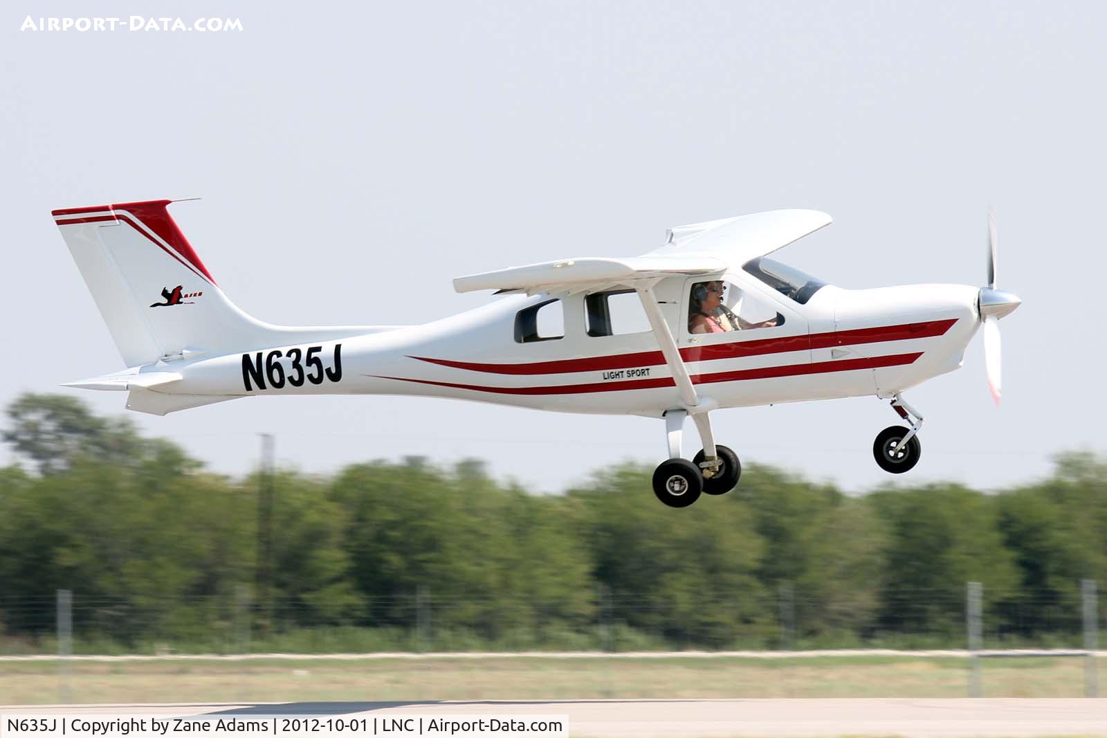 N635J, 2008 Jabiru J250-SP C/N 500, Landing at Lancaster Airport during Warbirds on Parade 2012