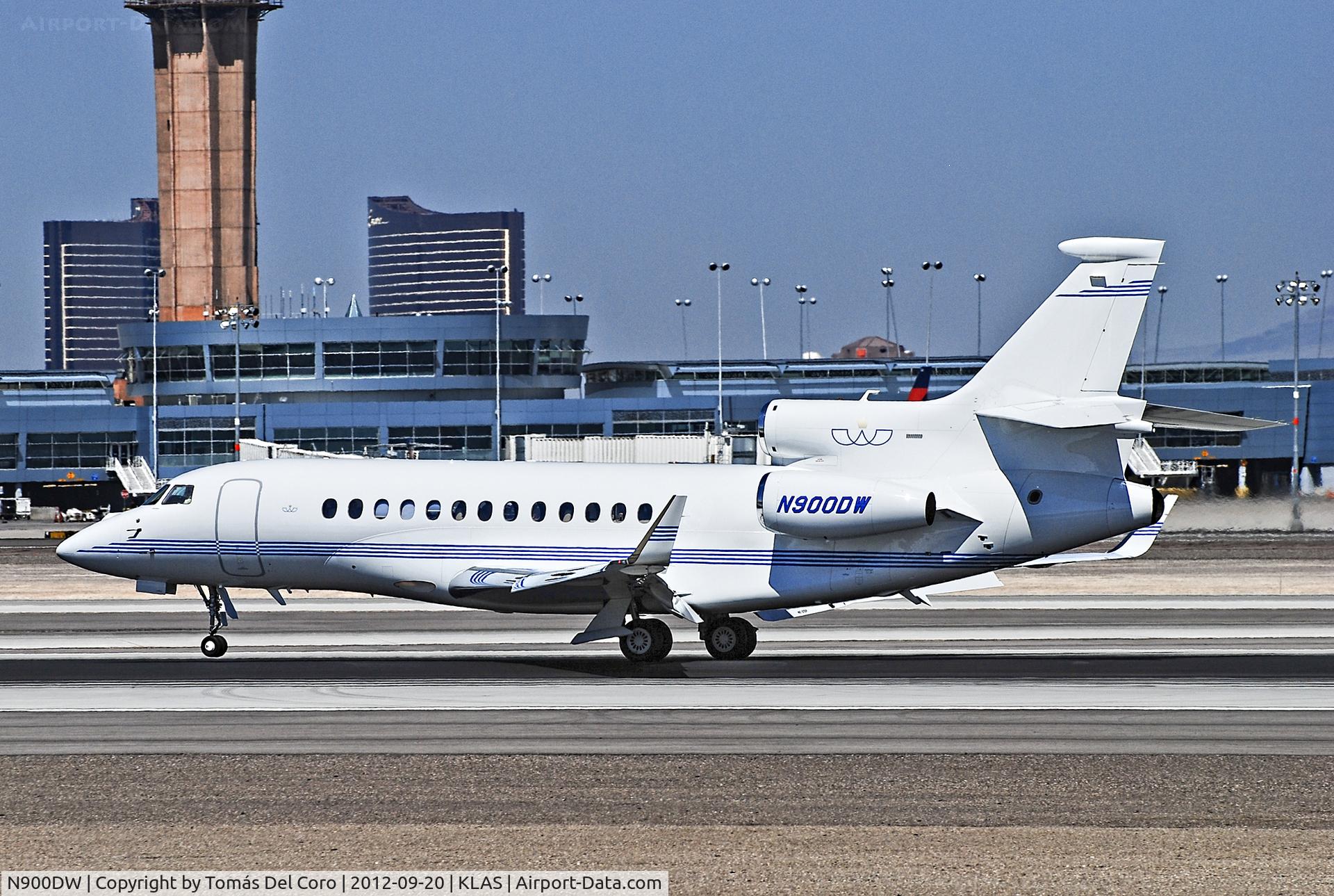 N900DW, 2008 Dassault Falcon 7X C/N 39, N900DW Dassault Aviation FALCON 7X C/N 39

- Las Vegas - McCarran International (LAS / KLAS)
USA - Nevada, September 20, 2012
Photo: Tomás Del Coro