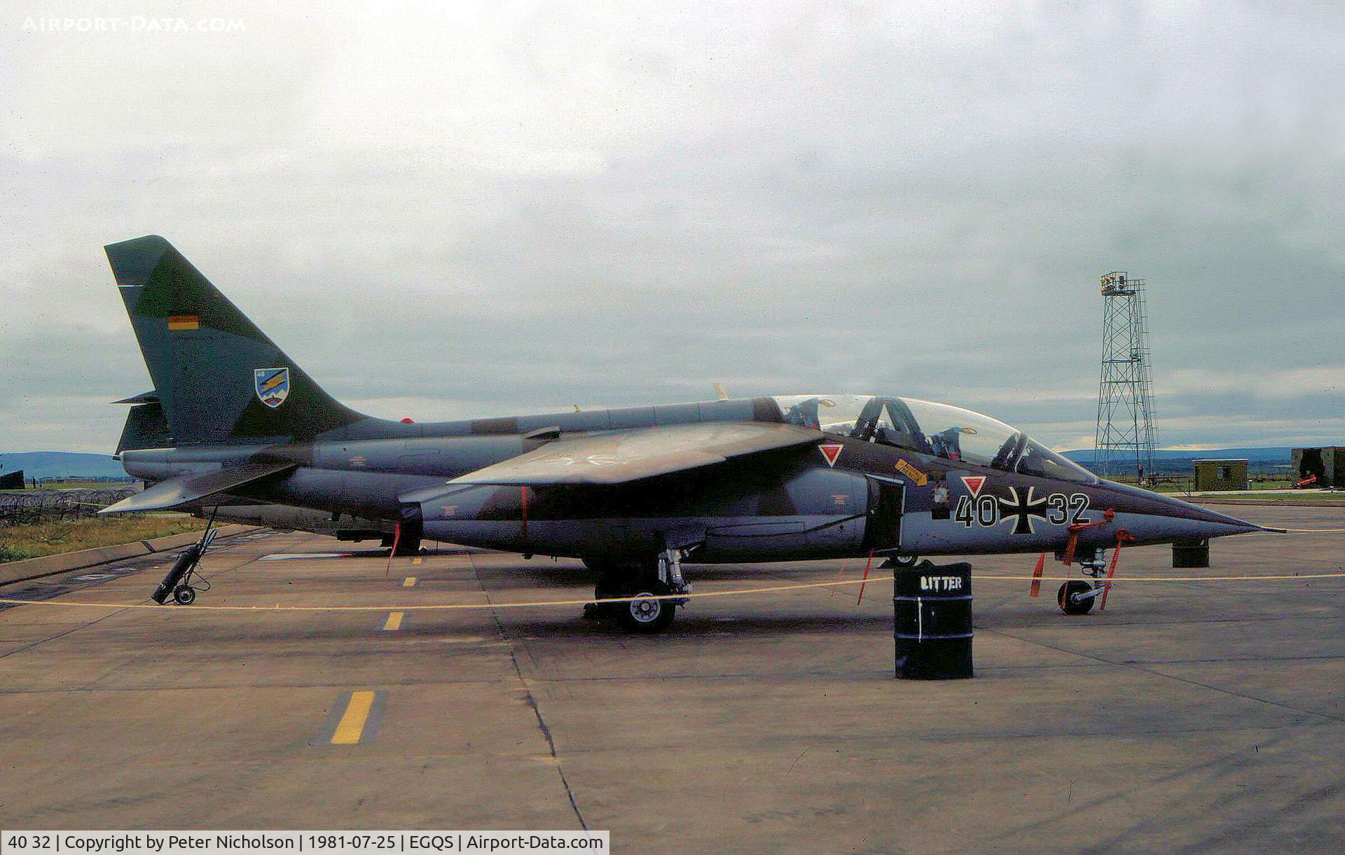 40 32, Dassault-Dornier Alpha Jet A C/N 0032, Alpha Jet of JBG-49 of the German Air Force on display at the 1981 RAF Lossiemouth Airshow.