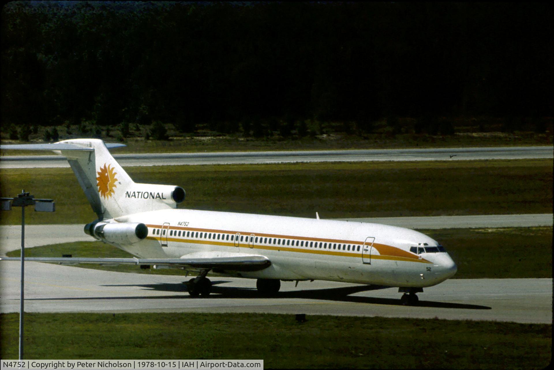 N4752, 1968 Boeing 727-235 C/N 19472, Boeing 727-235 of National Airlines arriving at Houston in October 1978.