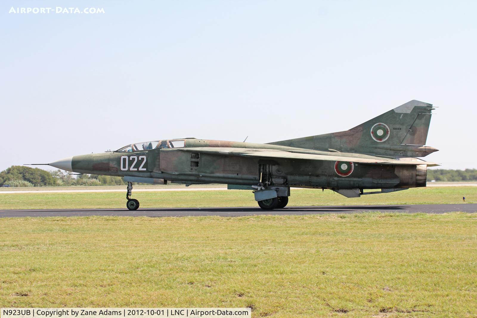 N923UB, Mikoyan-Gurevich MiG-23UB C/N A1037622, Cold War Air Museum's Mig-23 at the Warbirds on Parade 2012