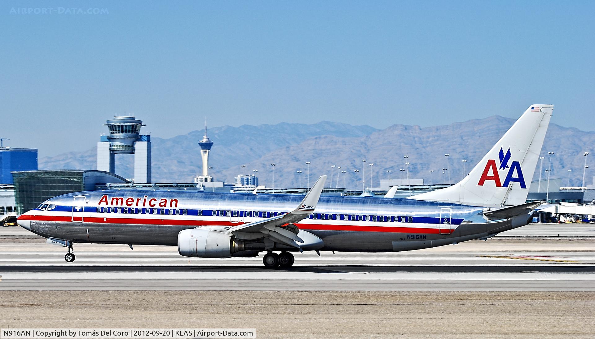 N916AN, 1999 Boeing 737-823 C/N 29517, N916AN American Airlines 1999 Boeing 737-823 C/N 29517

- Las Vegas - McCarran International (LAS / KLAS)
USA - Nevada, September 20, 2012
Photo: Tomás Del Coro