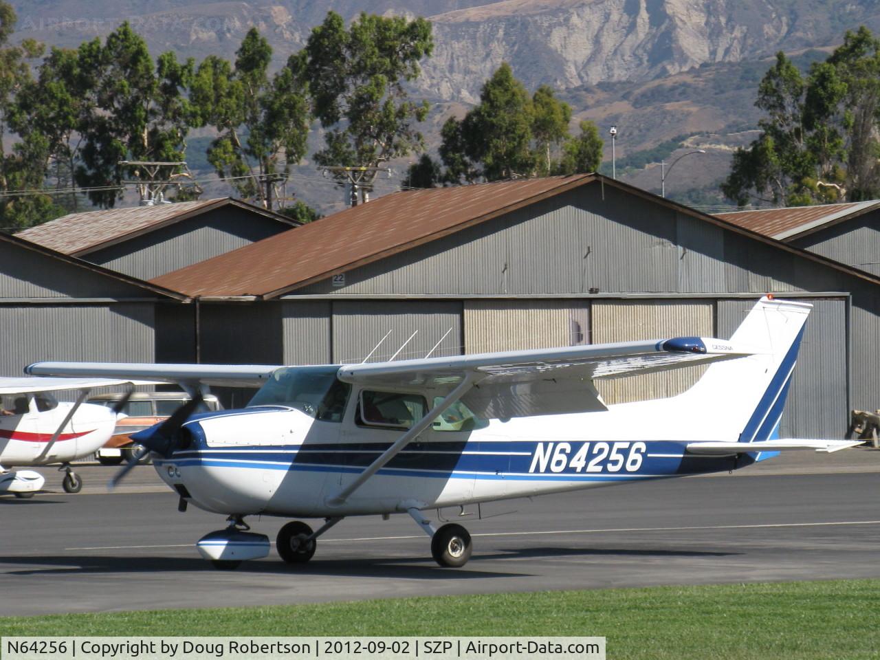 N64256, 1975 Cessna 172M C/N 17265129, 1975 Cessna 172M SKYHAWK, Lycoming O-320-E2D 150 Hp, landing roll Rwy 22