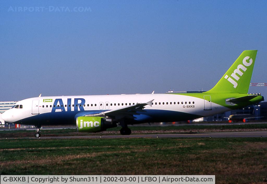 G-BXKB, 1997 Airbus A320-214 C/N 716, Taxiing holding point rwy 32R for departure...