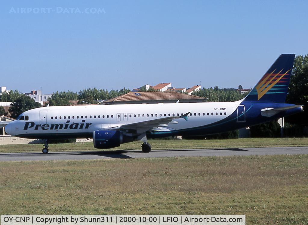 OY-CNP, 1992 Airbus A320-212 C/N 294, Arriving for maintenance...