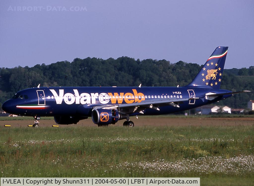 I-VLEA, 1999 Airbus A320-214 C/N 1125, Landing rwy 20