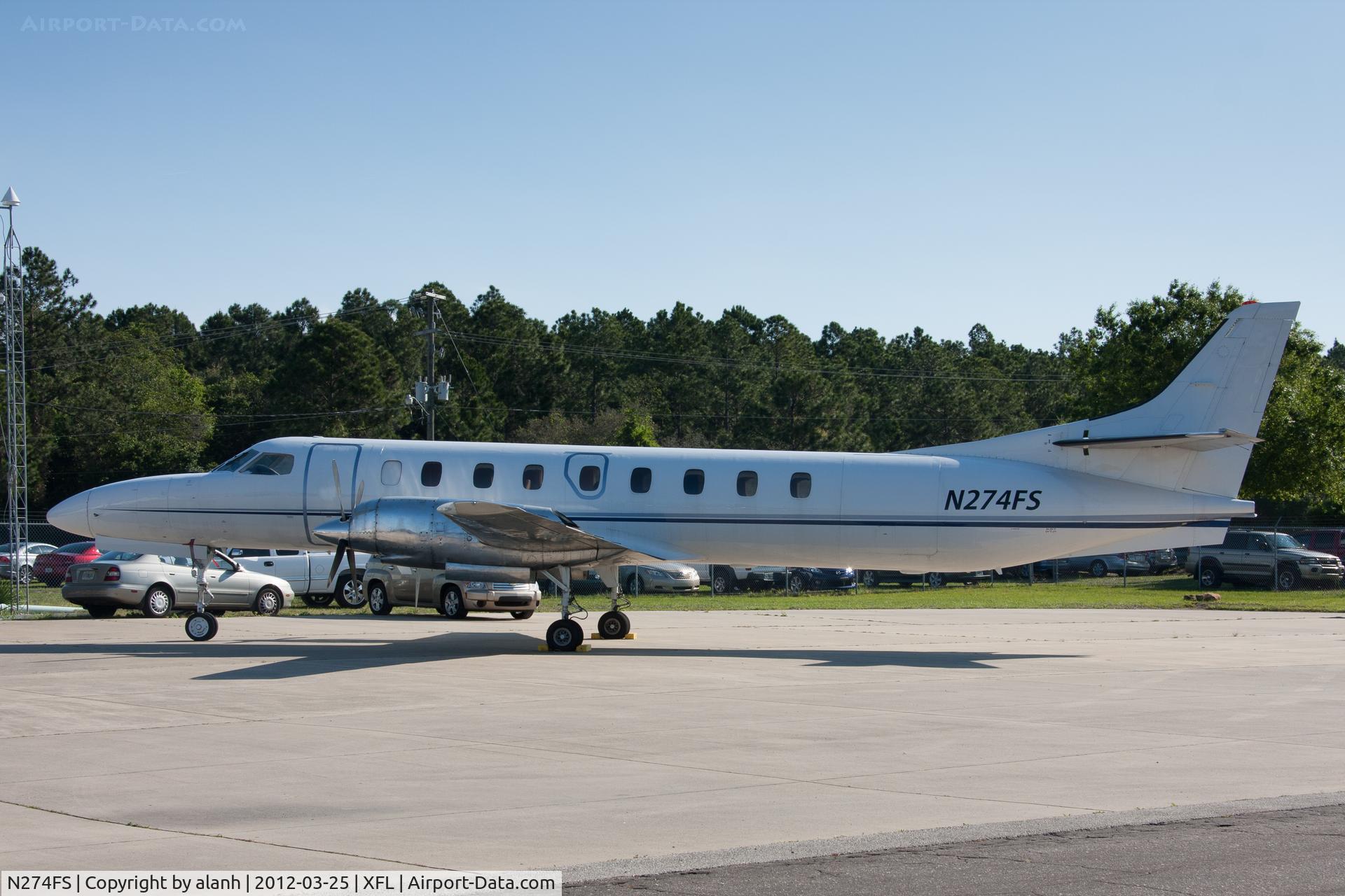 N274FS, 1978 Swearingen SA-226TC Metro II C/N TC-274, Plain white scheme; looked rather neglected