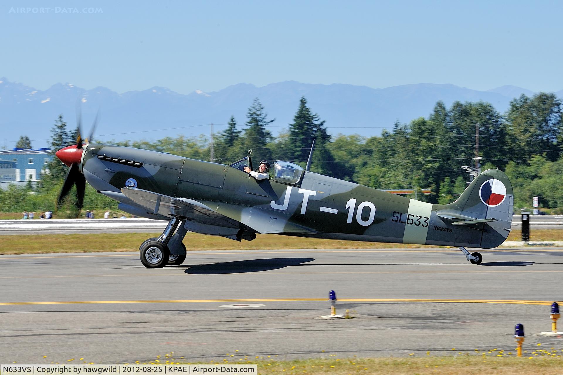 N633VS, 1945 Supermarine 361 Spitfire LF.IXe C/N CBAF.IX.571, Flying Heritage Collection Free-Fly Day