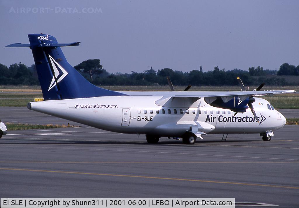 EI-SLE, 1986 ATR 42-312 C/N 024, Parked at the old Terminal...