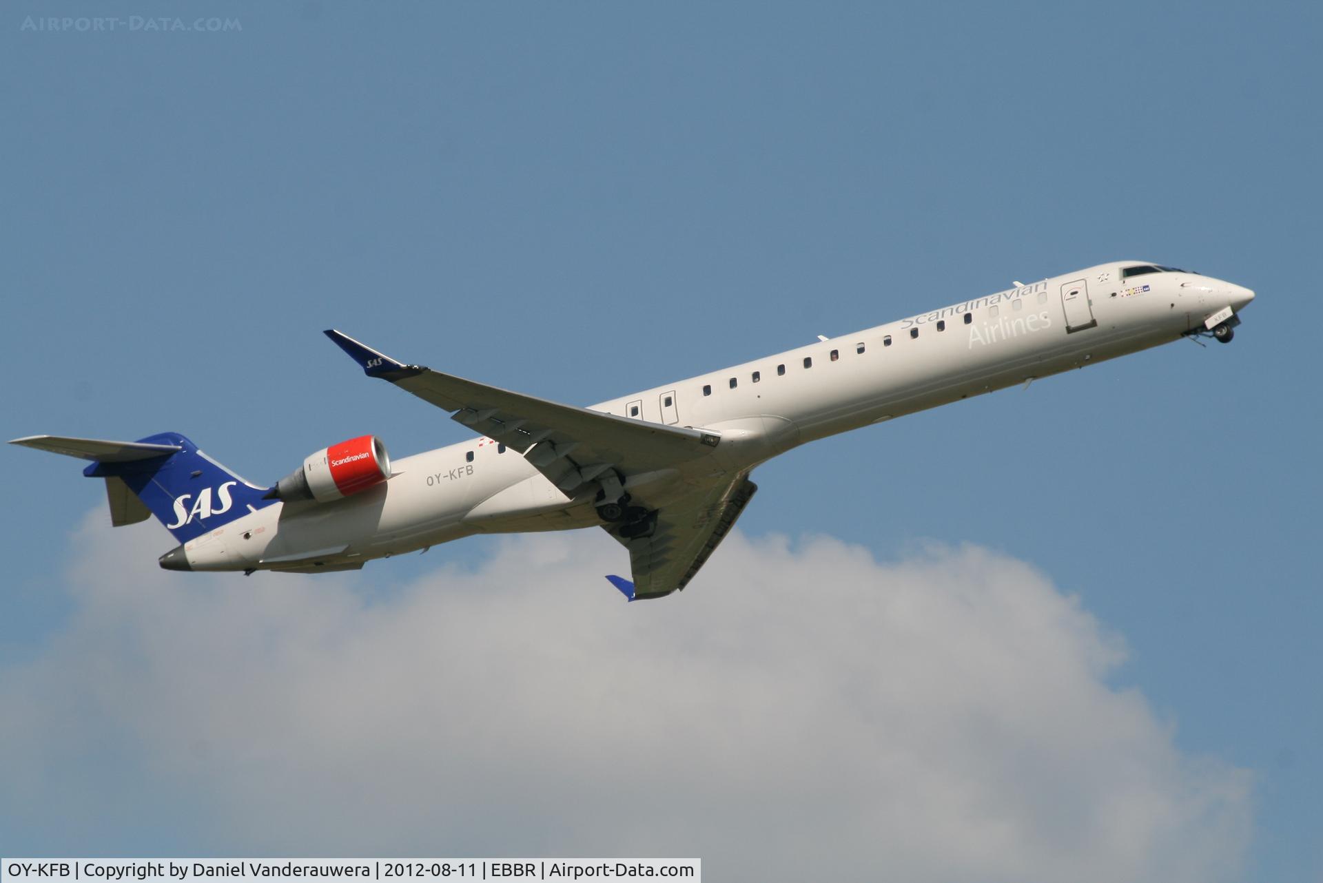 OY-KFB, 2008 Bombardier CRJ-900 (CL-600-2D24) C/N 15211, Flight SK594 is climbing from RWY 07R