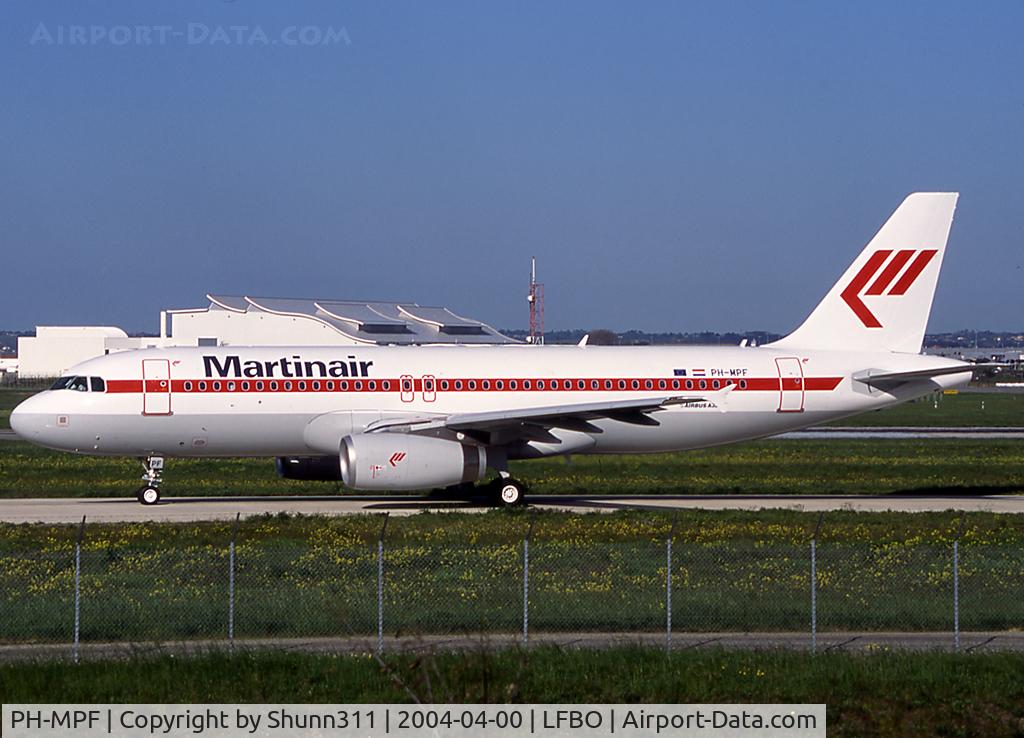 PH-MPF, 2004 Airbus A320-232 C/N 2167, Delivery day...