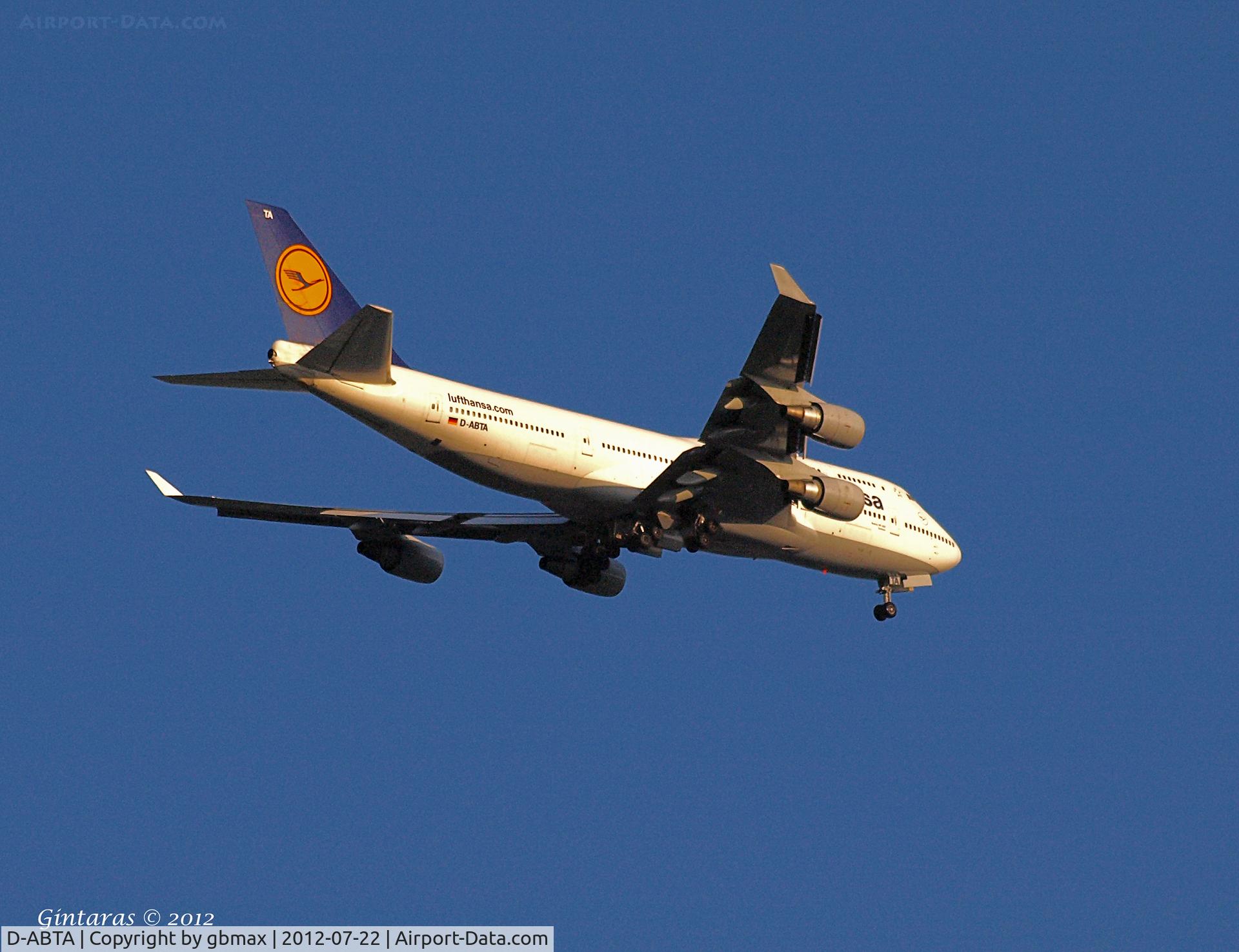 D-ABTA, 1989 Boeing 747-430M C/N 24285, On approach to JFK