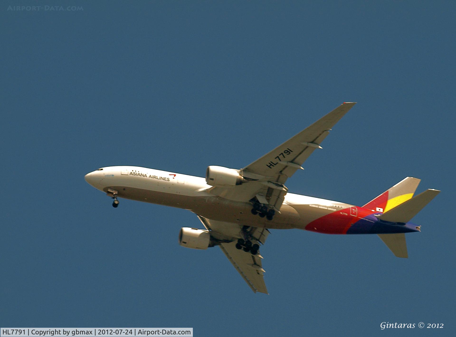 HL7791, 2010 Boeing 777-28E/ER C/N 35525, On approach to JFK
