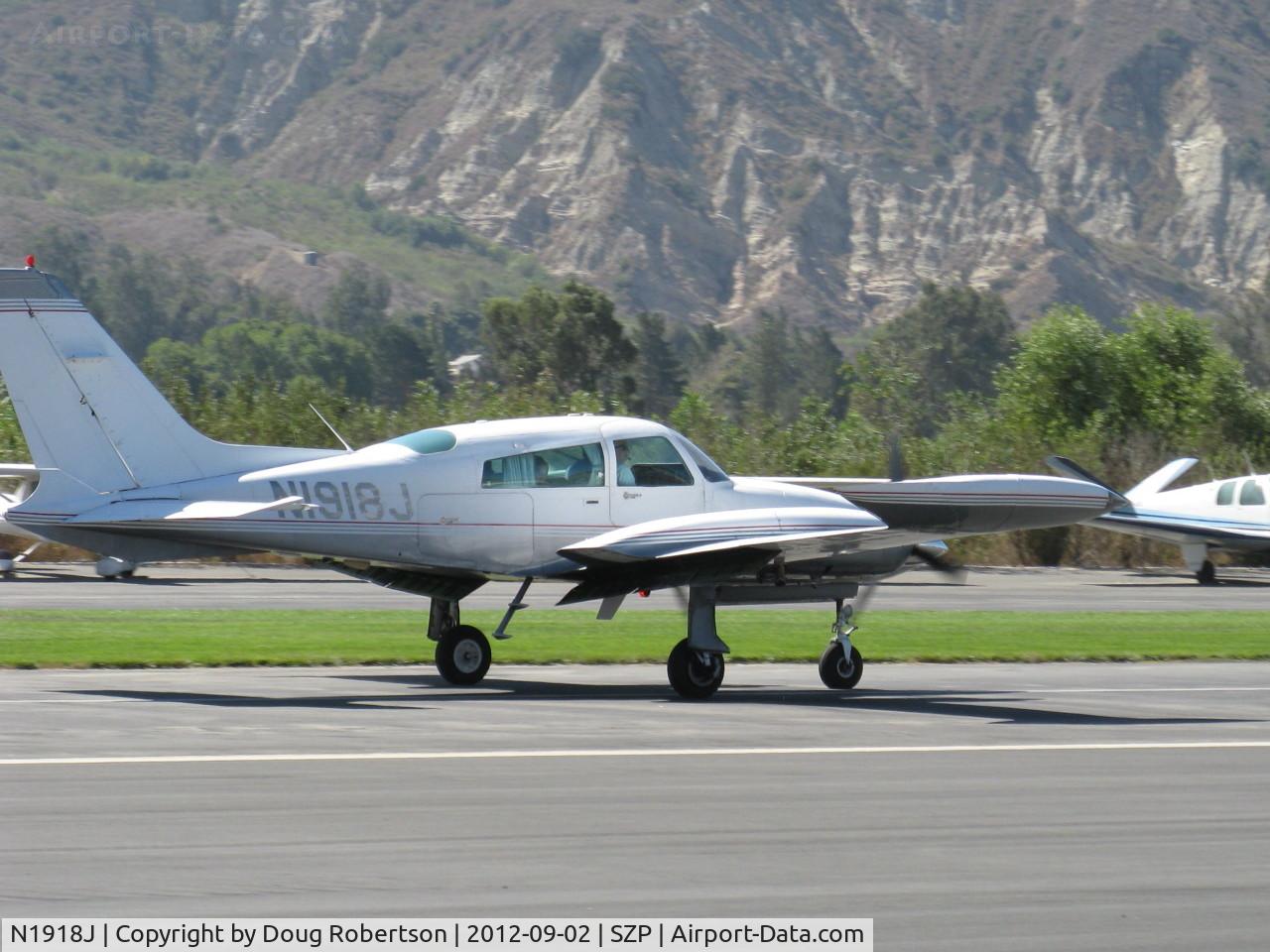 N1918J, 1976 Cessna T310R C/N 310R0703, 1976 Cessna T310R, two Continental TSIO-520-B 285 Hp each turbocharged, landing roll Rwy 22