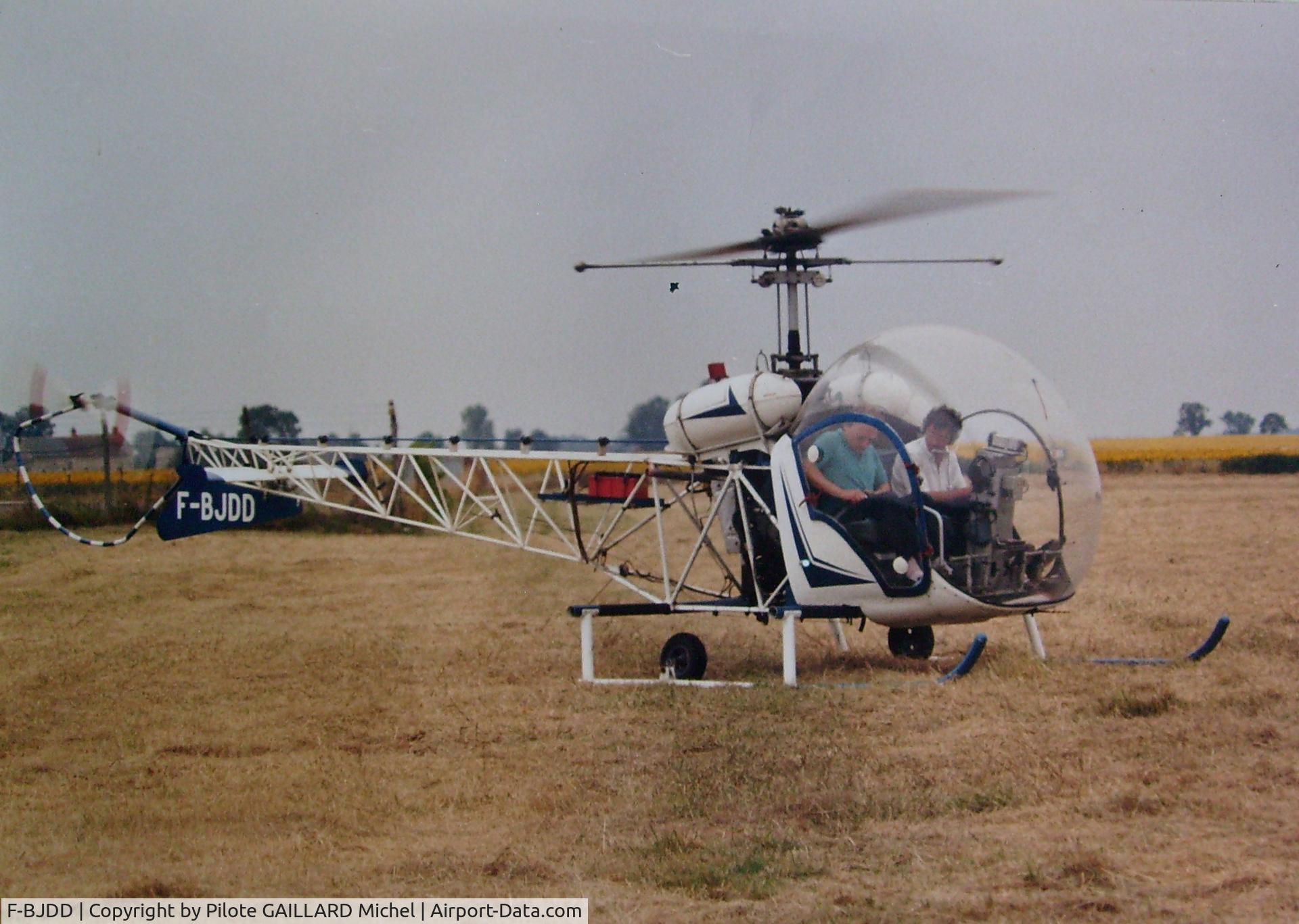 F-BJDD, Bell 47G C/N 054, Aerodrome SORIGNY 37 - FRANCE  - 1989