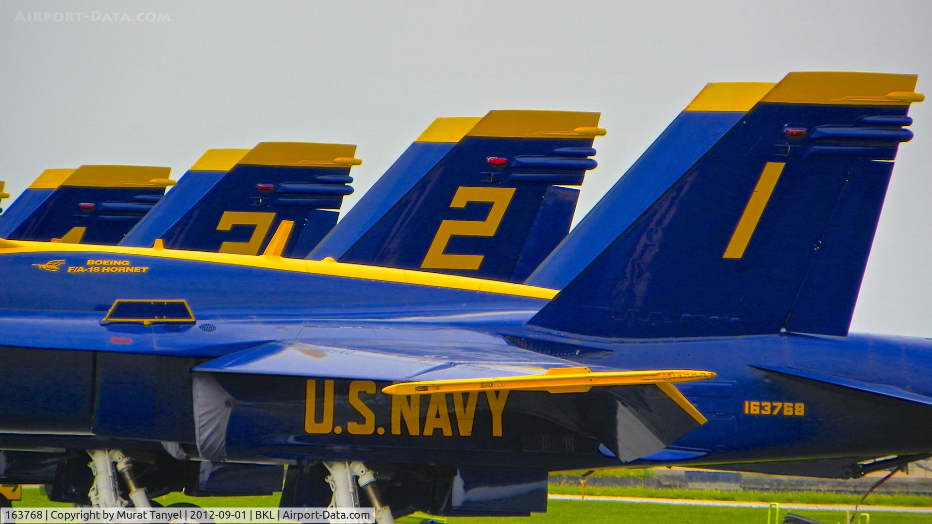 163768, 1989 McDonnell Douglas F/A-18C Hornet C/N 0848/C125, Close up of the tail section
