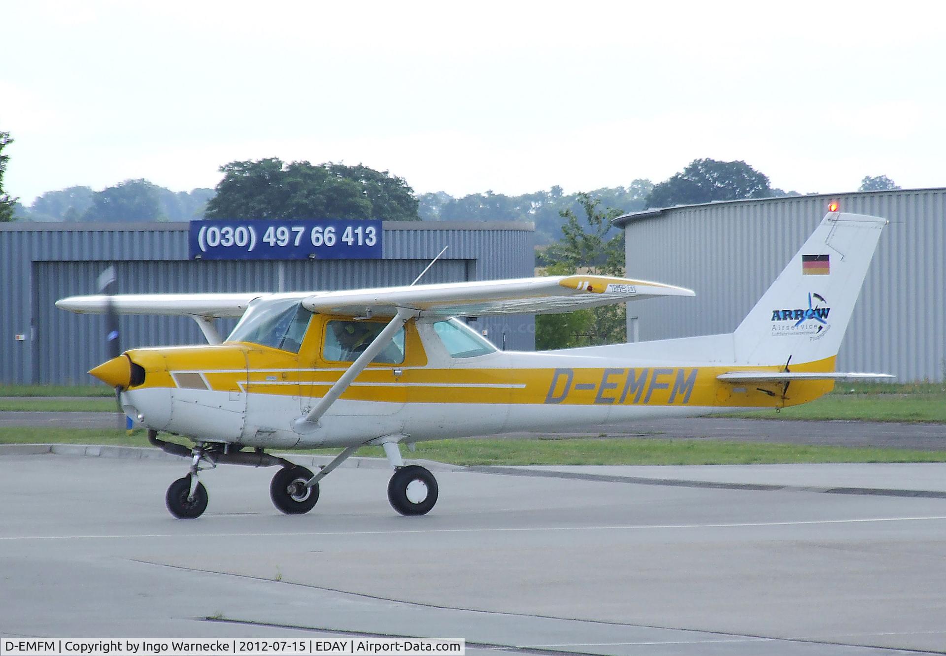 D-EMFM, 1977 Cessna 152 C/N 15279655, Cessna 152 at Strausberg airfield