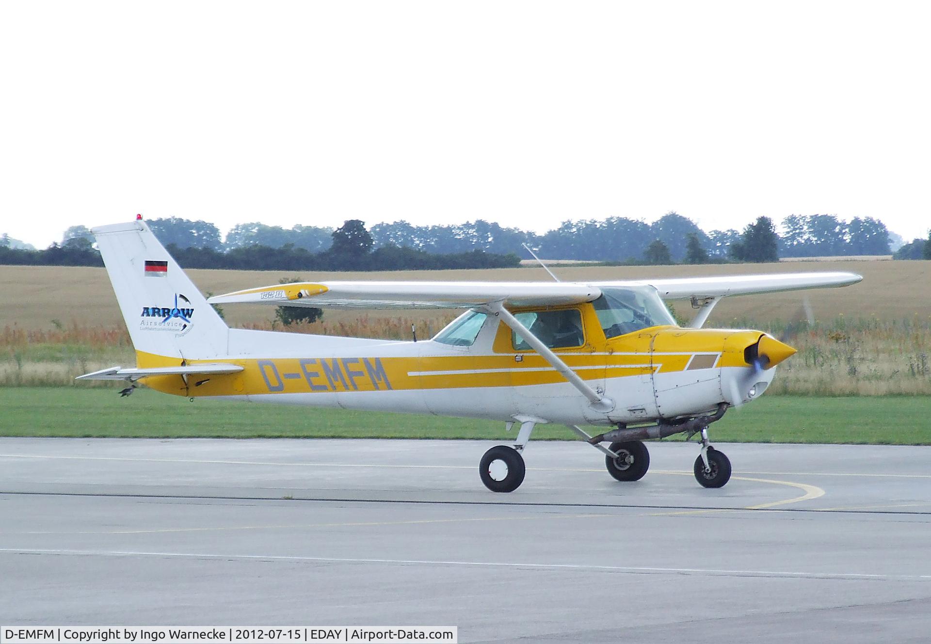 D-EMFM, 1977 Cessna 152 C/N 15279655, Cessna 152 at Strausberg airfield