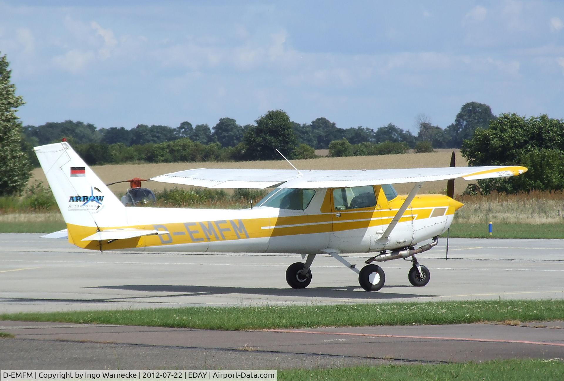 D-EMFM, 1977 Cessna 152 C/N 15279655, Cessna 152 at Strausberg airfield