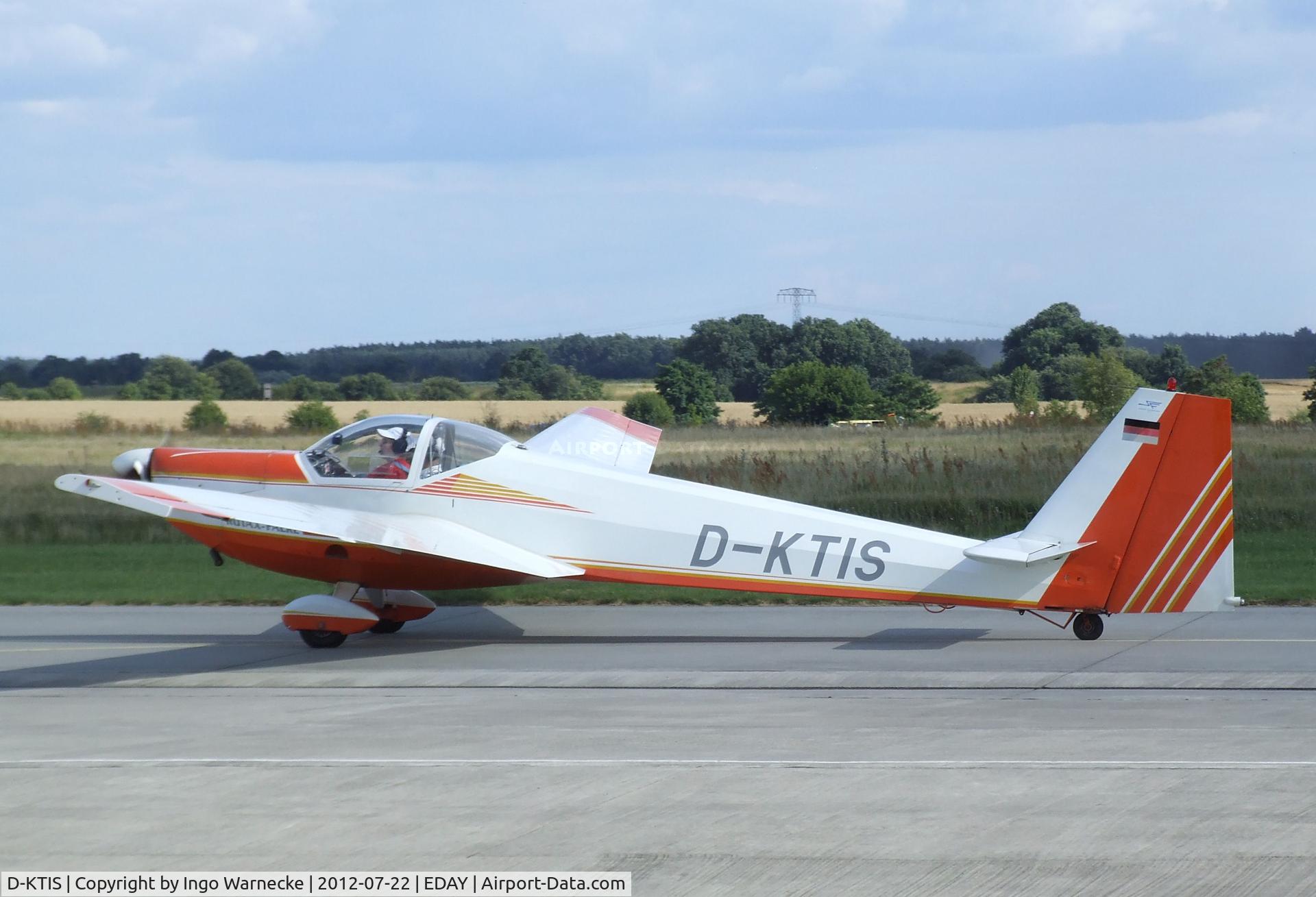 D-KTIS, Scheibe SF-25C Rotax-Falke C/N 44584, Scheibe SF-25C Rotax-Falke at Strausberg airfield