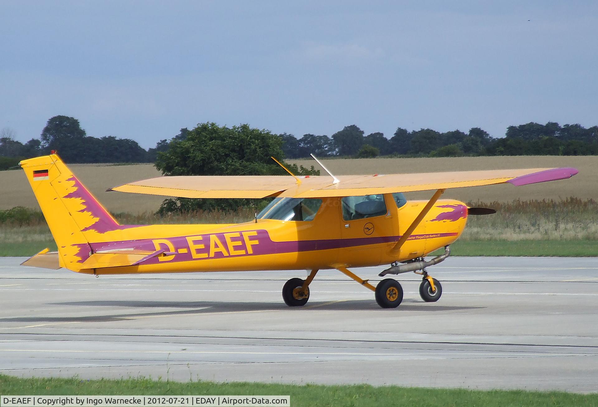 D-EAEF, Cessna 152 C/N 152-85296, Cessna 152 at Strausberg airfield