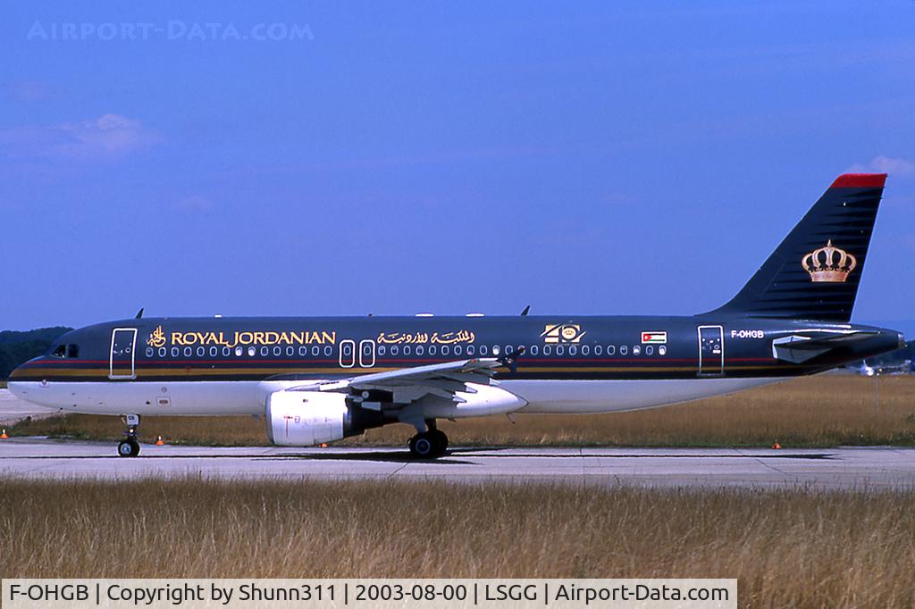 F-OHGB, 1992 Airbus A320-211 C/N 289, Lining up rwy 23 for departure with additional '40th anniversary' logo