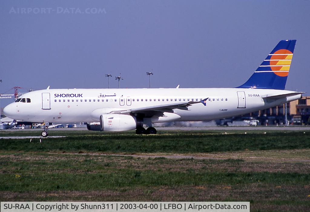 SU-RAA, 1992 Airbus A320-212 C/N 322, Lining up rwy 32R for departure in new c/s