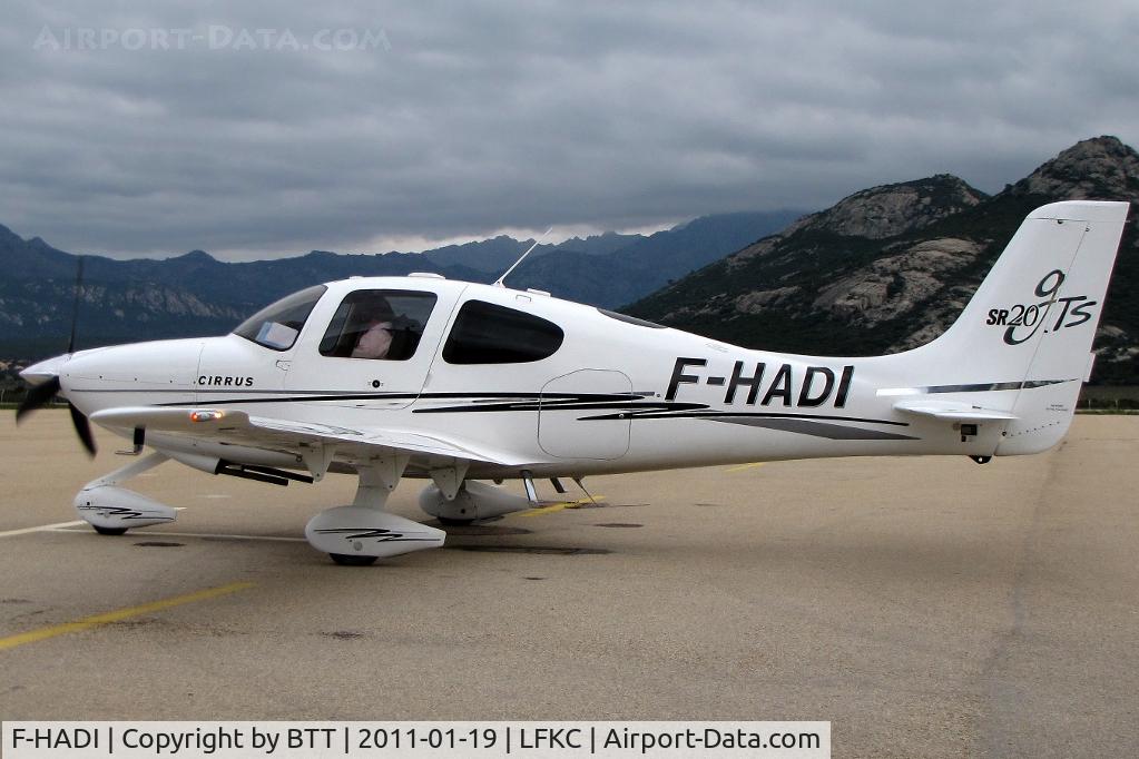 F-HADI, 2005 Cirrus SR20 GTS C/N 1549, near departure
