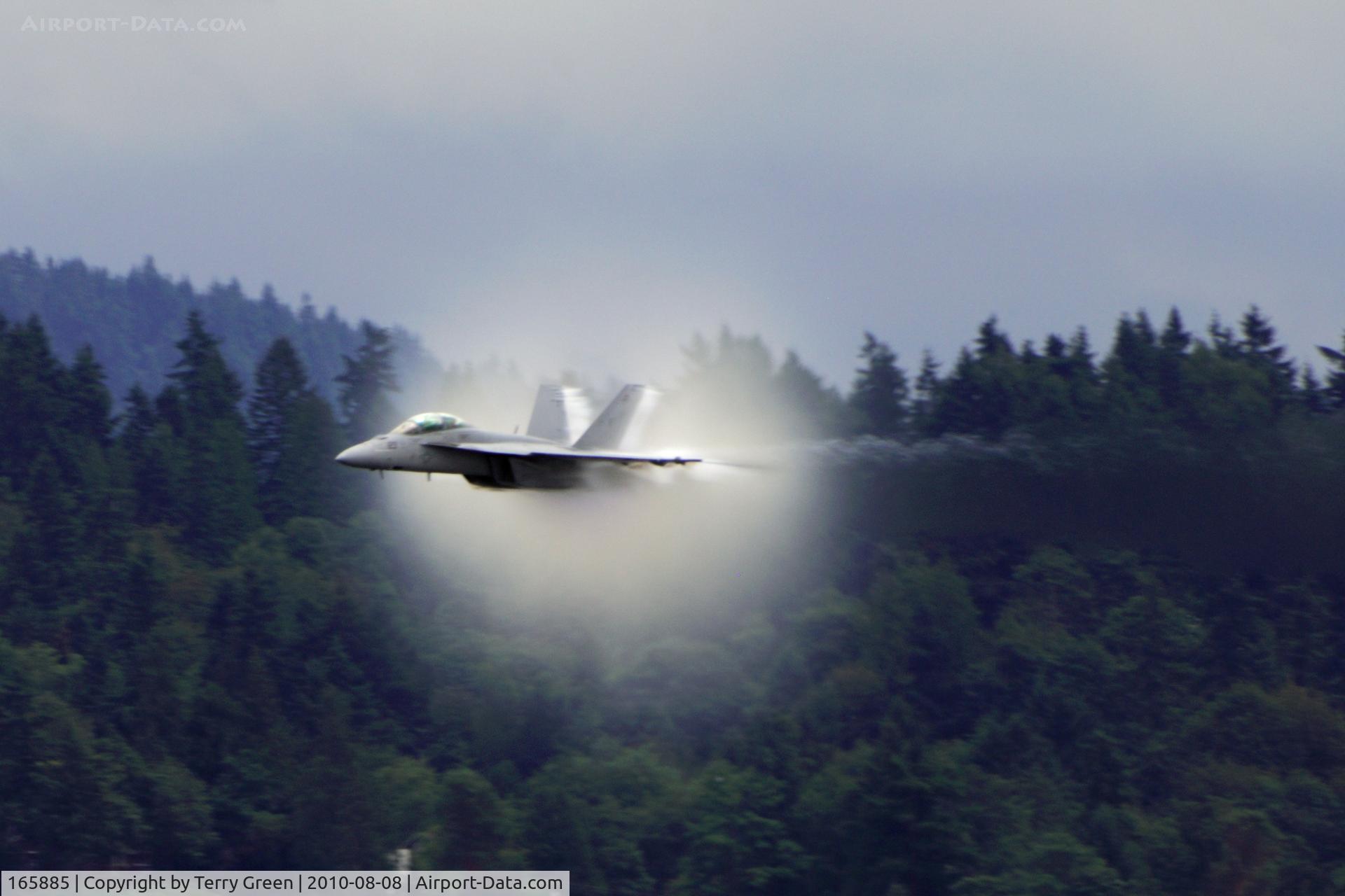 165885, Boeing F/A-18F Super Hornet C/N FO45, Seattle SeaFair 2010