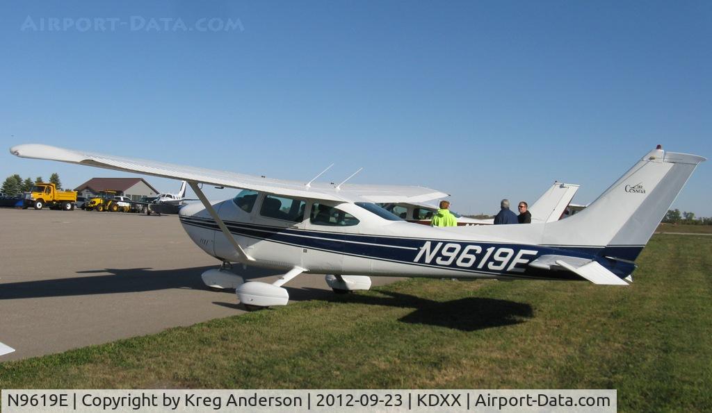 N9619E, 1984 Cessna 182R Skylane C/N 18268430, 2012 Lac Qui Parle County Airport Fly-in
