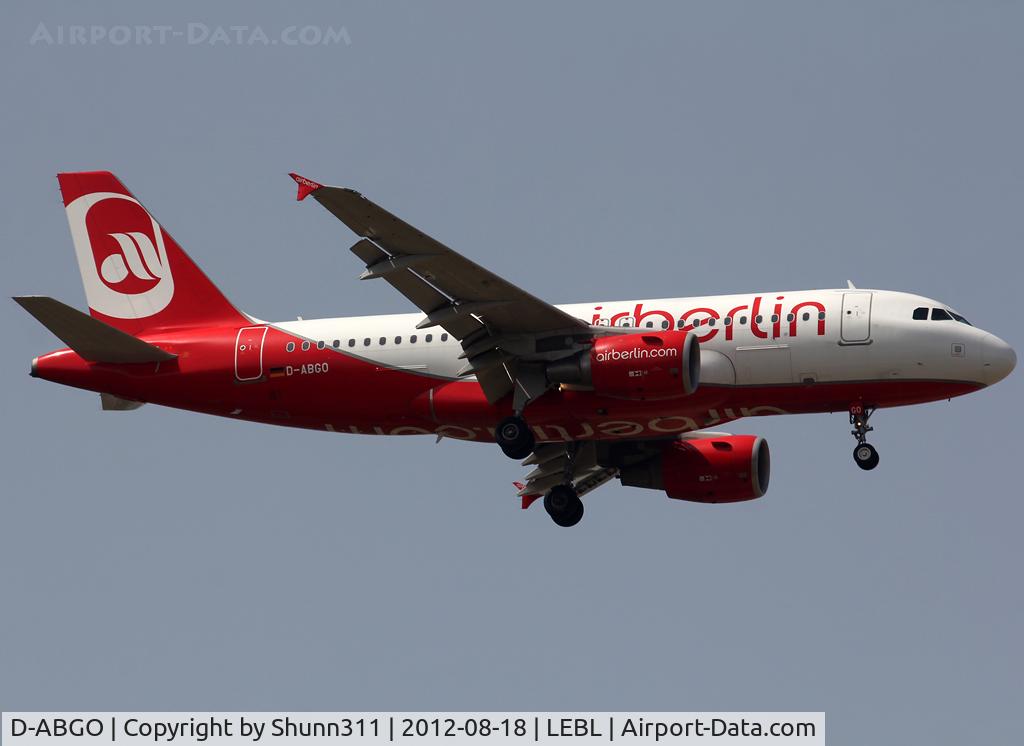 D-ABGO, 2008 Airbus A319-112 C/N 3689, Landing rwy 07L