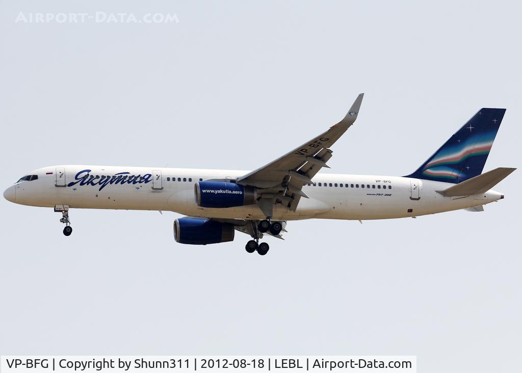 VP-BFG, 1994 Boeing 757-256 C/N 26244, Landing rwy 07L