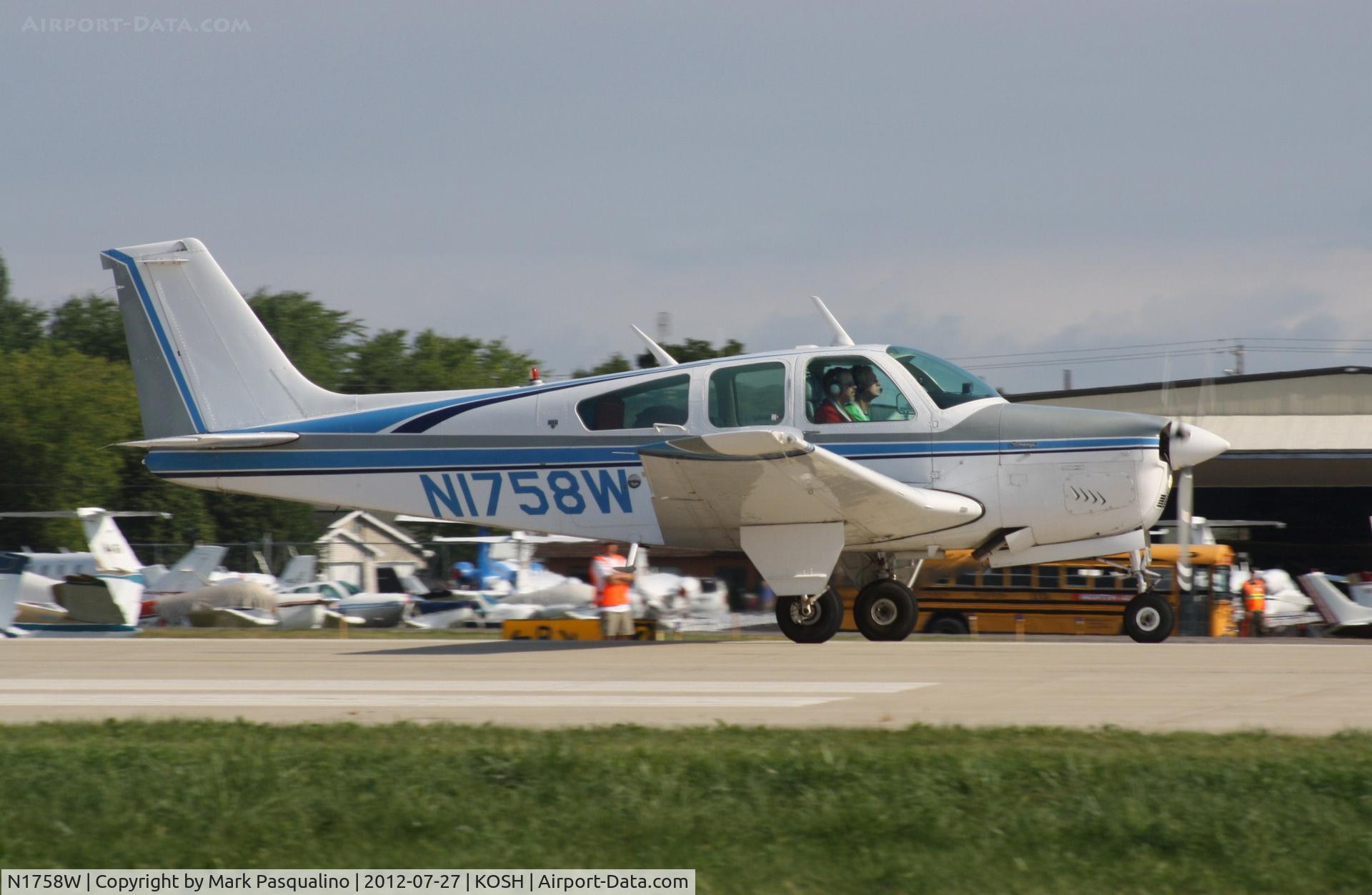 N1758W, 1972 Beech F33A Bonanza C/N CE-411, Beech F33A