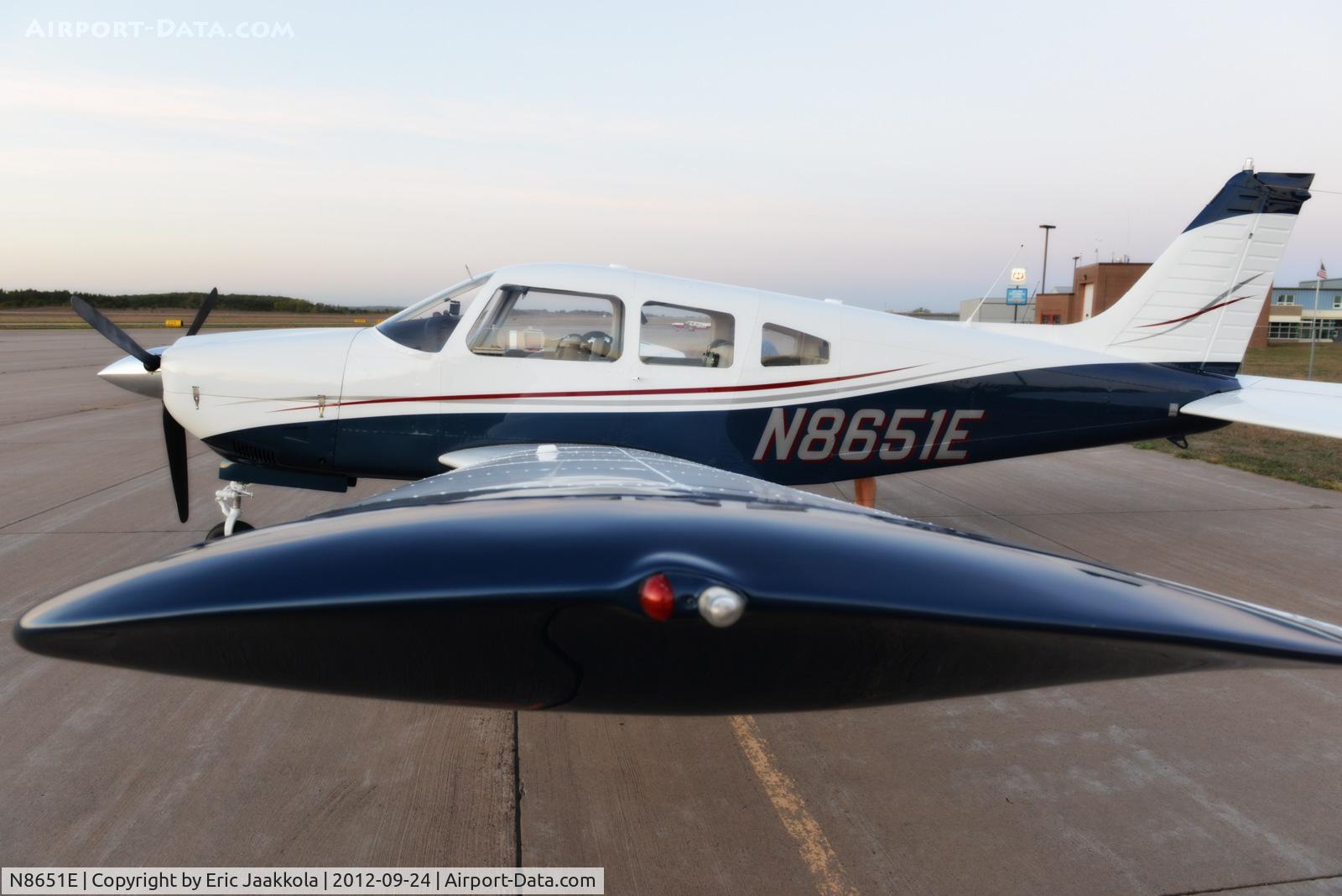N8651E, 1976 Piper PA-28R-200 Arrow II C/N 28R-7635193, Owner: Mark Pasqualino