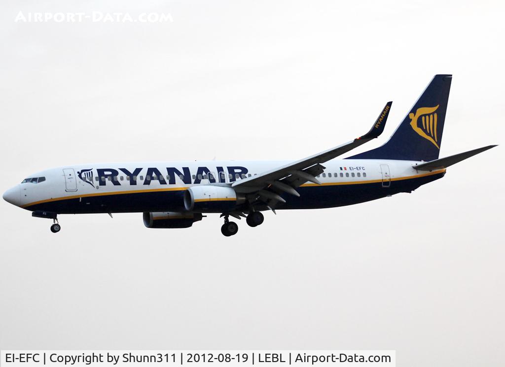 EI-EFC, 2009 Boeing 737-8AS C/N 35015, Landing rwy 25R