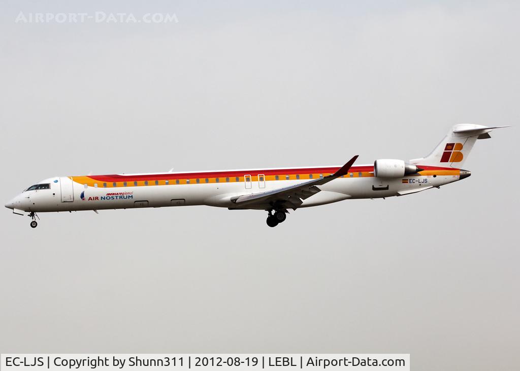 EC-LJS, 2010 Bombardier CRJ-1000ER NG (CL-600-2E25) C/N 19003, Landing rwy 25R