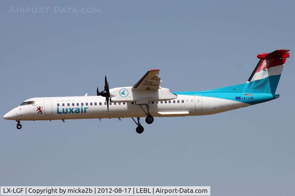 LX-LGF, 2011 De Havilland Canada DHC-8-402Q Dash 8 C/N 4349, Landing