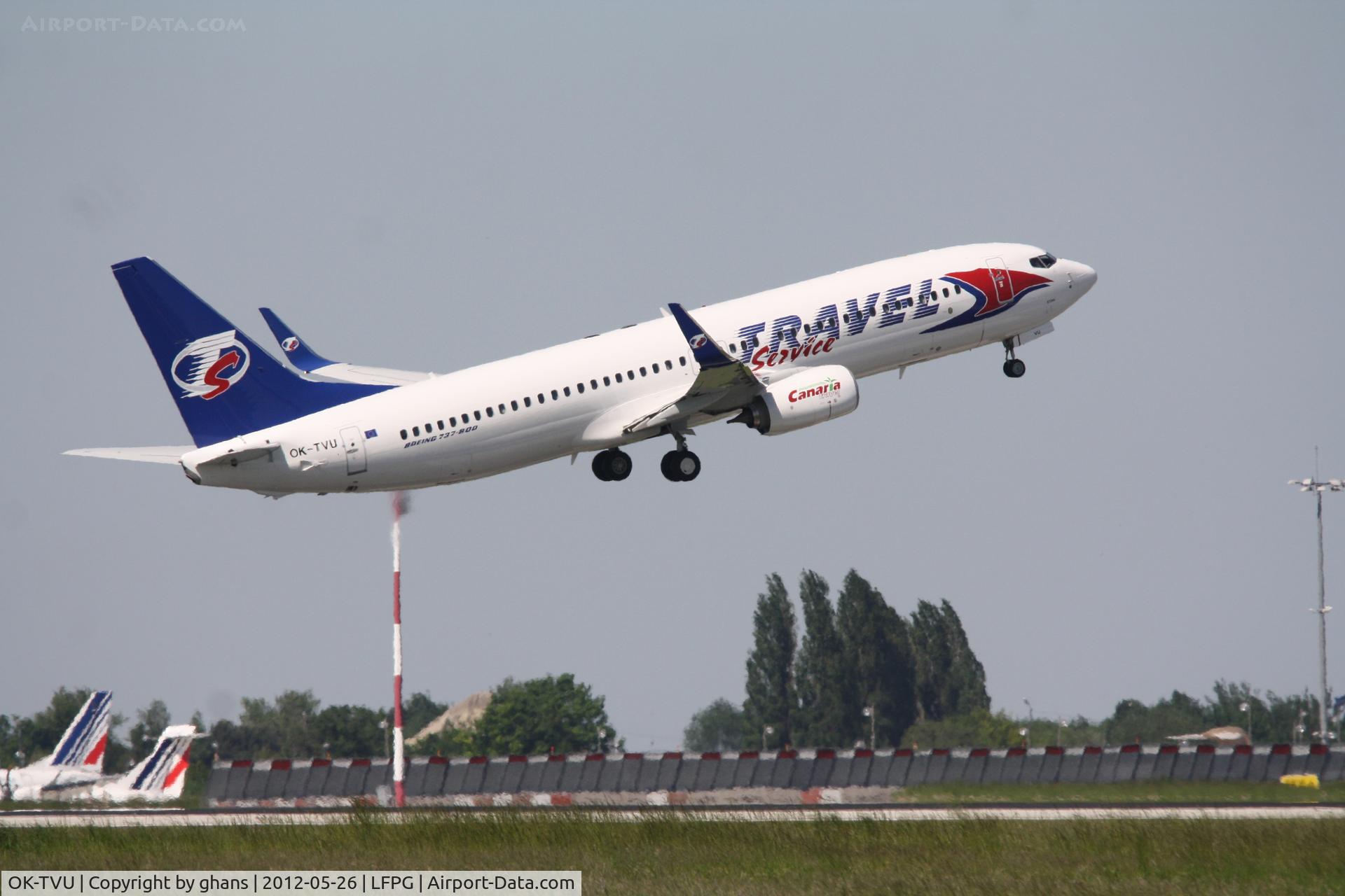 OK-TVU, 2012 Boeing 737-86N C/N 38025, Departing CDG