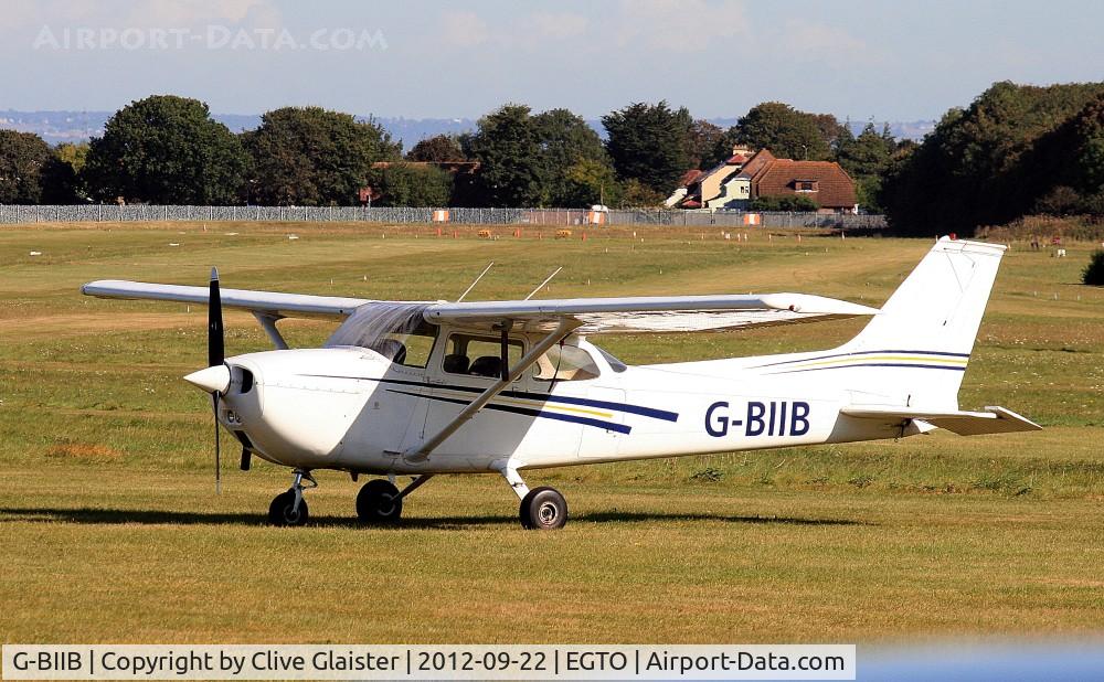 G-BIIB, 1974 Reims F172M ll Skyhawk C/N 1110, Ex: PH-GRE > G-BIIB - Originally owned to, Citation Flying Services Ltd in November 1980 and currently owned to, Civil Service Flying Club (Biggin Hill) Ltd since July 1987.