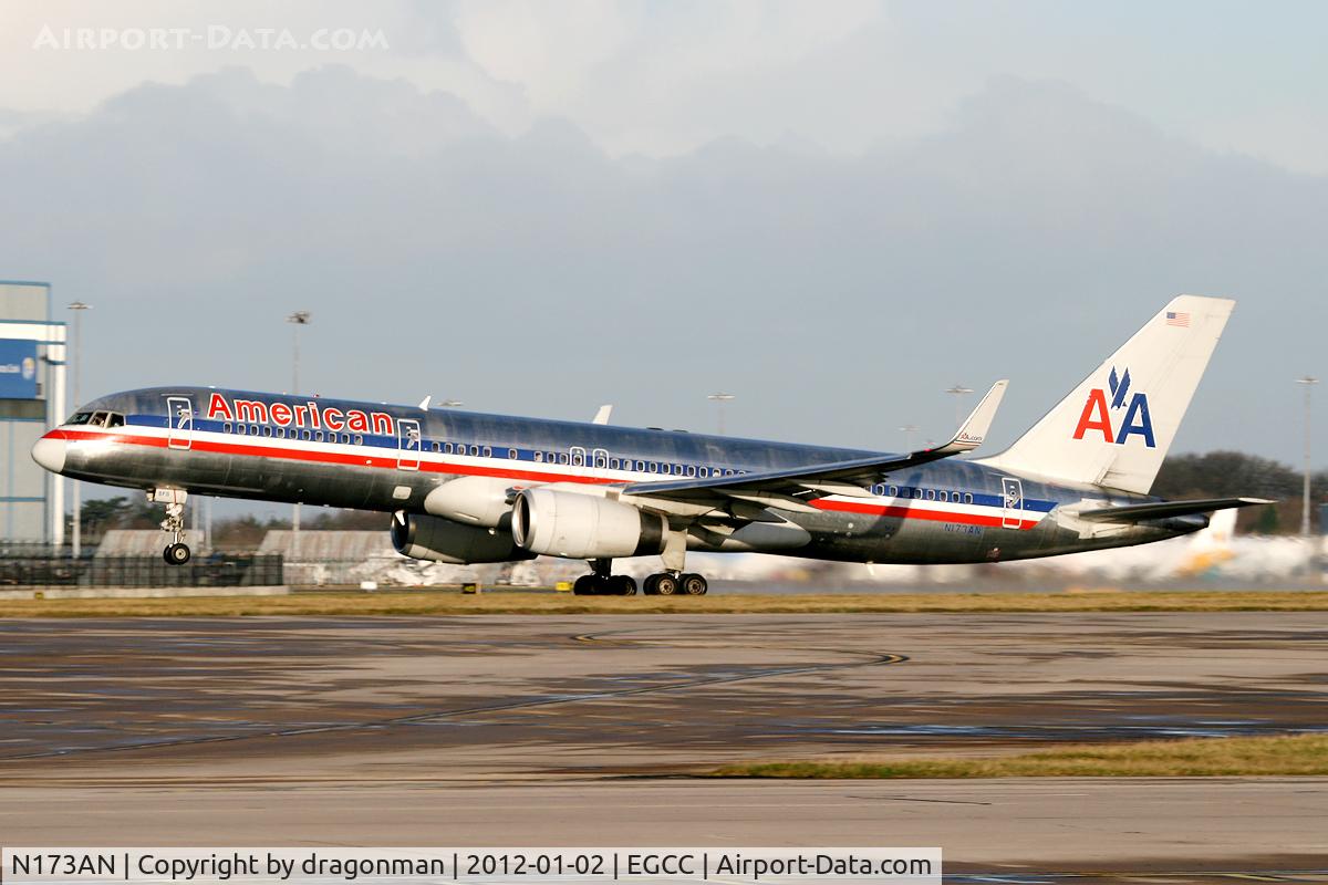 N173AN, 2002 Boeing 757-223 C/N 32399, These look great with the sun on them.