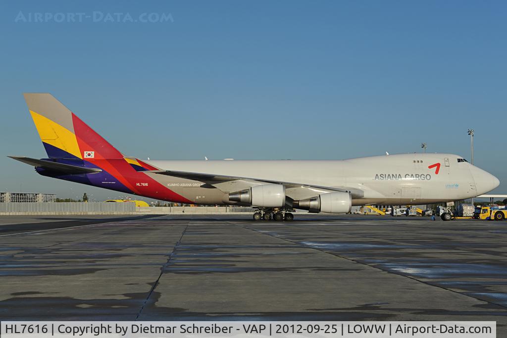 HL7616, 2004 Boeing 747-446F (SCD) C/N 33748, Asiana Boeing 747-400