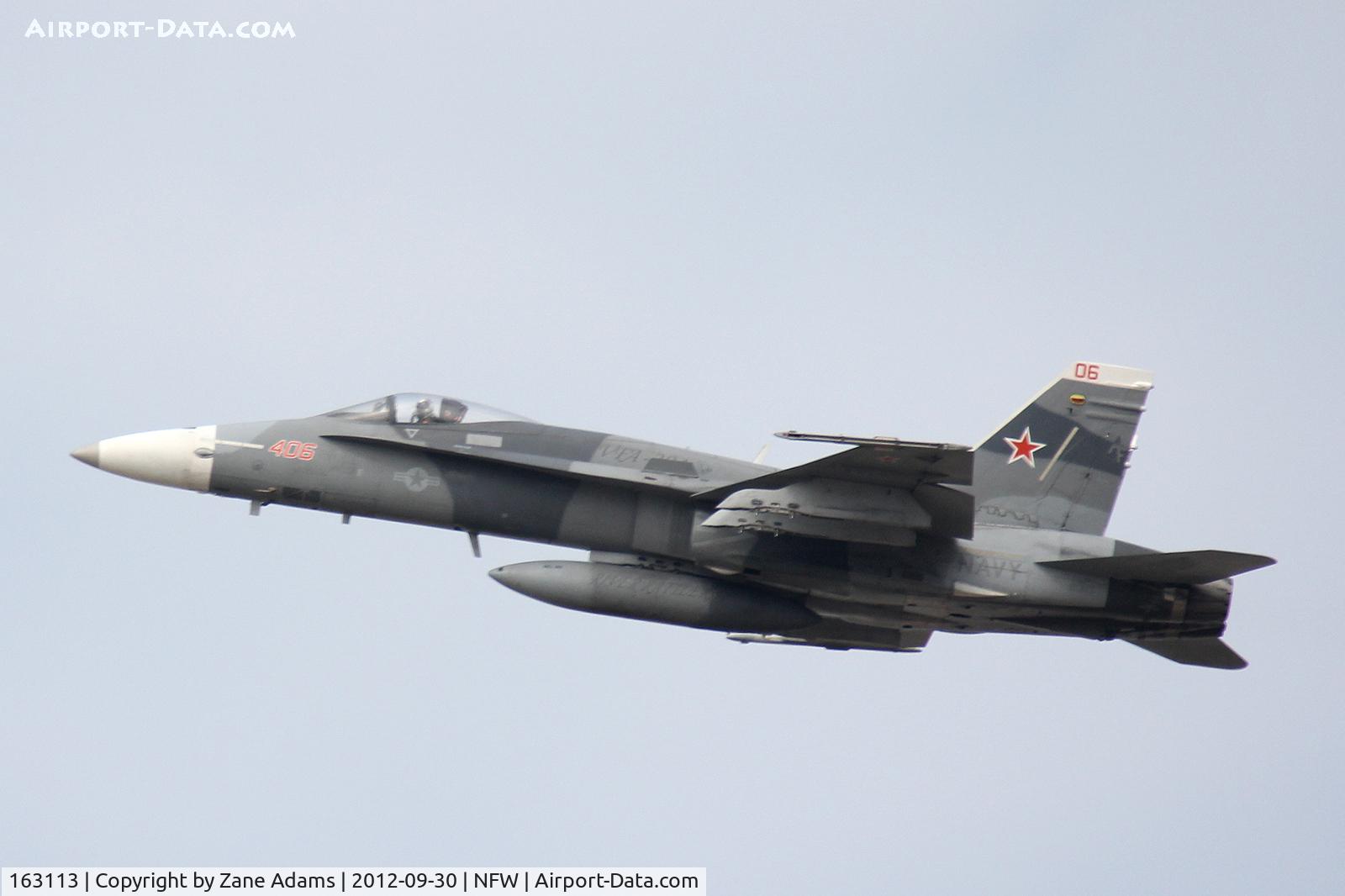163113, McDonnell Douglas F/A-18A Hornet C/N 0507/A419, Departing NAS Fort Worth